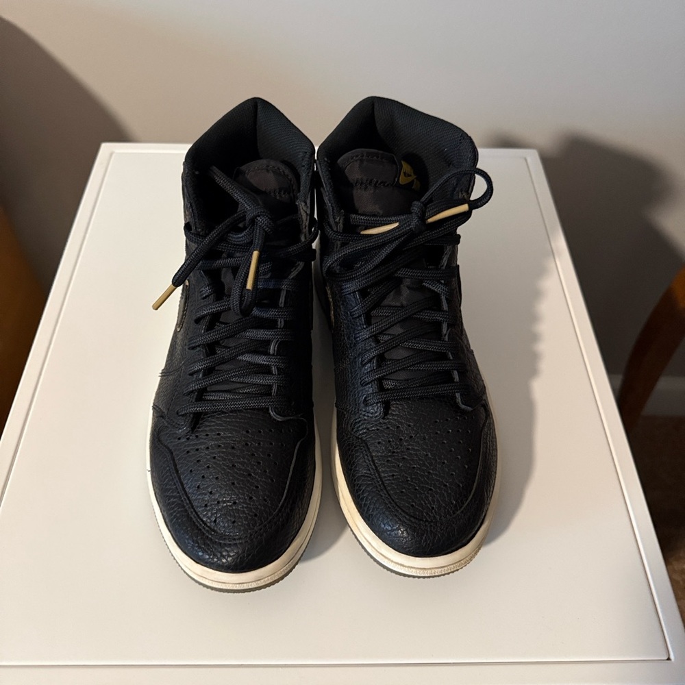 Jordan 1 City of Flight